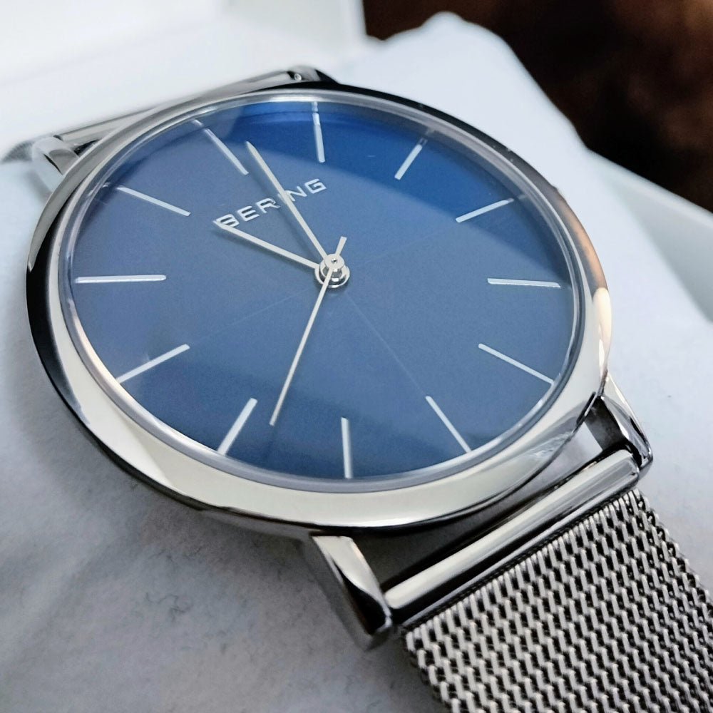 BERING Unisex Northern Lights Japan Limited 13436-007-J 日本限定 数量限定 (ベーリング ユニセックス腕時計 ノーザンライツ2024 シリアルナンバー入り ブルー×シルバーメッシュベルト)