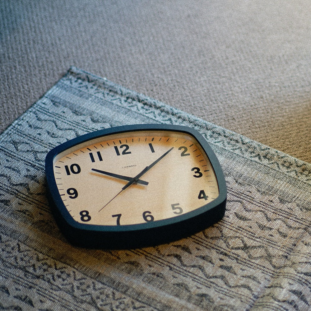 CHAMBRE R-SQUARE CLOCK NAVY CH-028NVR 電波時計 シャンブル 壁掛け時計