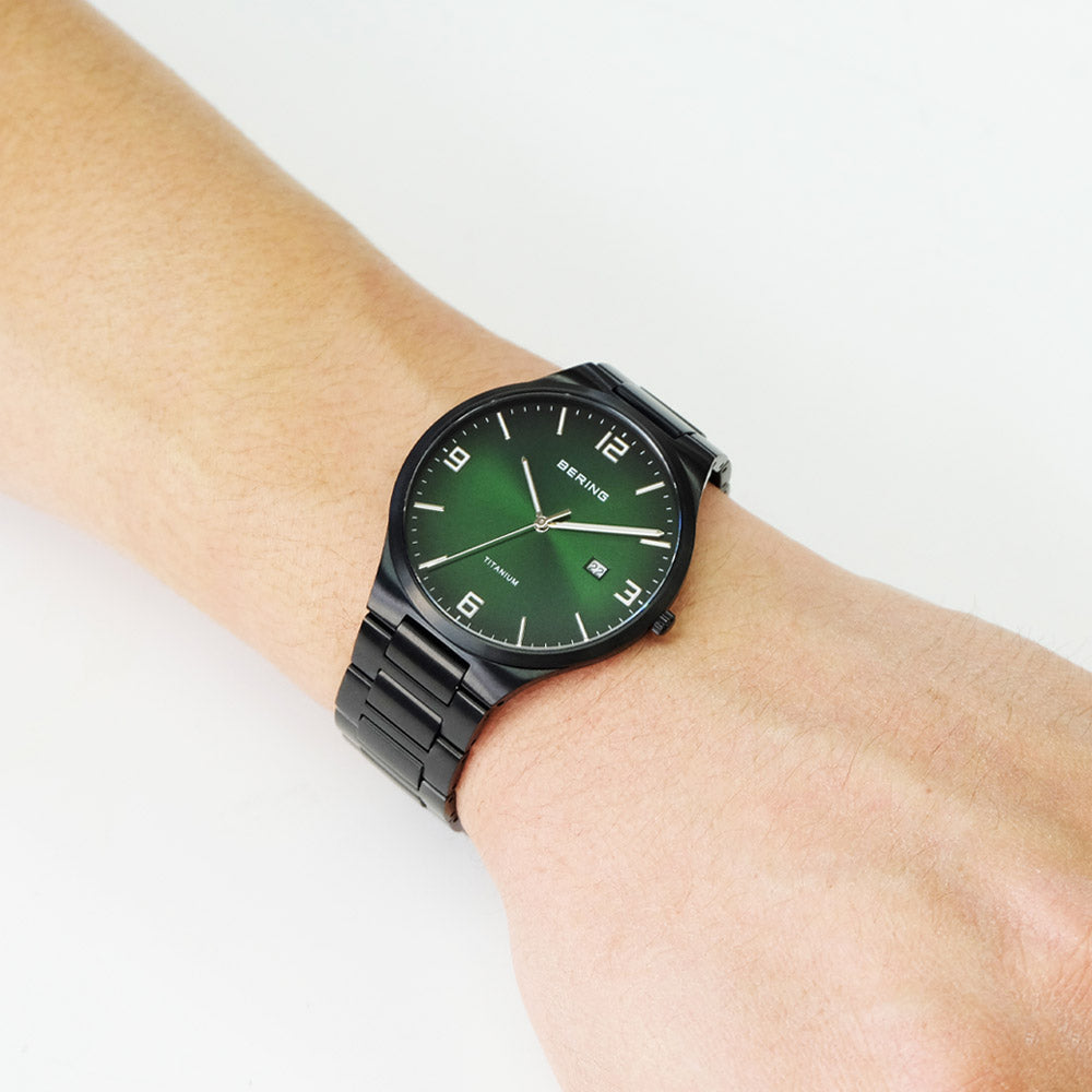 BERING Unisex TITANIUM Collection 15240-728