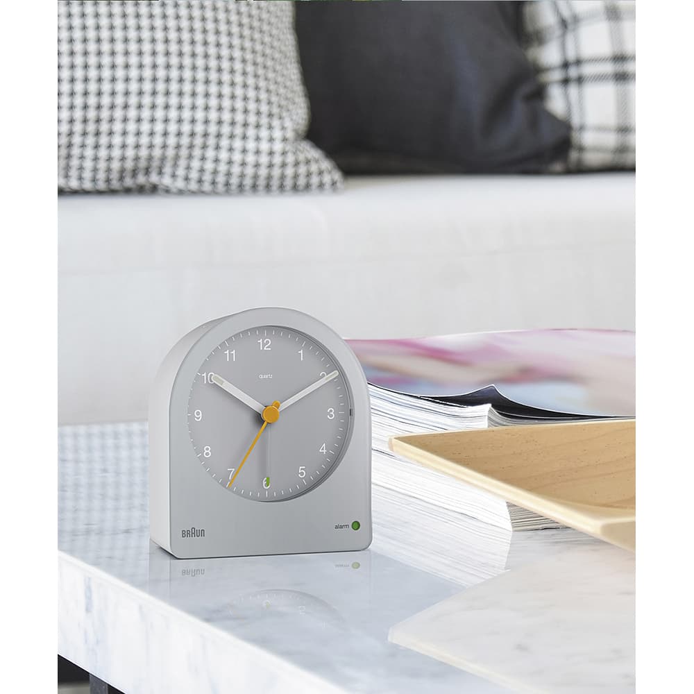 <先行予約受付中/2025年11月中旬入荷予定>BRAUN Analog Alarm Clock BC22G ブラウン 置き時計