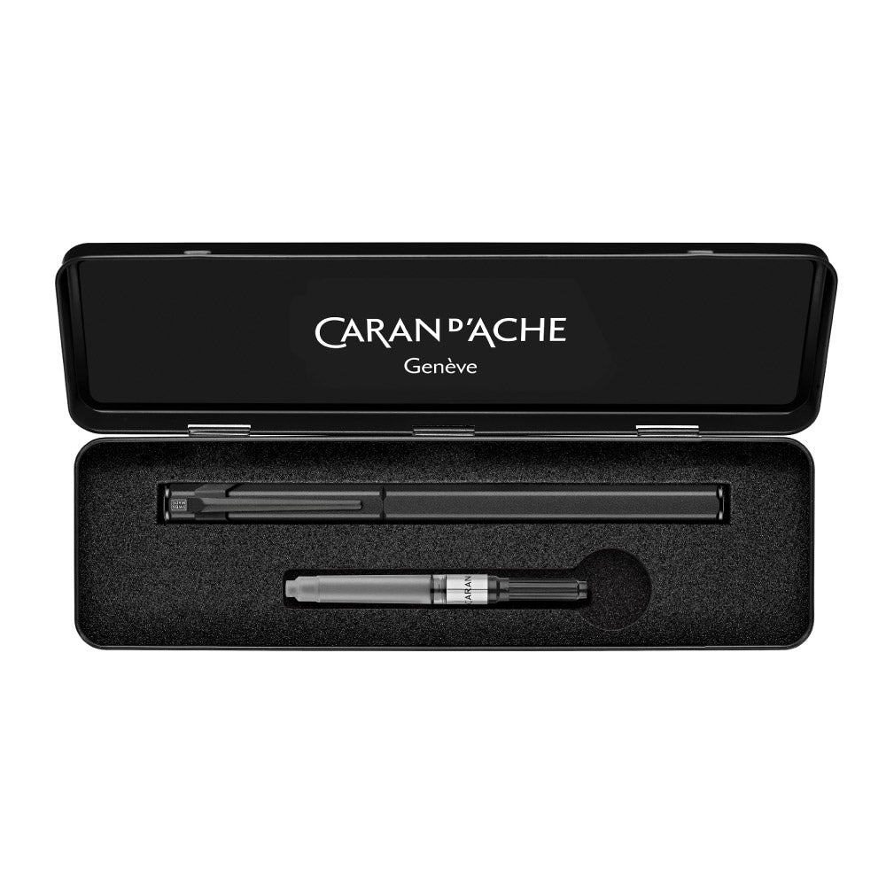 Caran d'Ache カランダッシュ ブラックエディション 849 万年筆ブラックコード