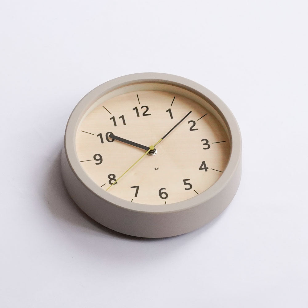 CHAMBRE ちいさな木の実のかけ時計 ひのき GRAY CH-067GY シャンブル 掛け時計 電波時計