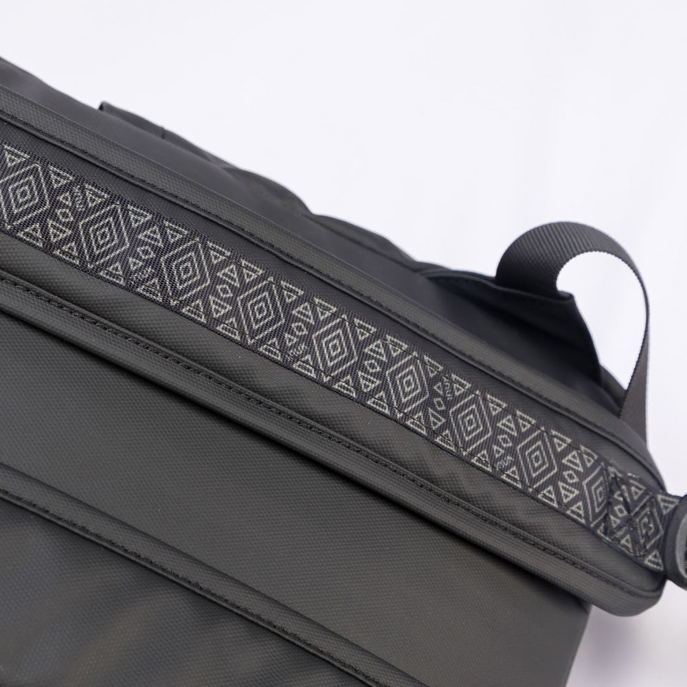 INUK ZUUL WR BLACK イヌーク バックパック ユニセックス