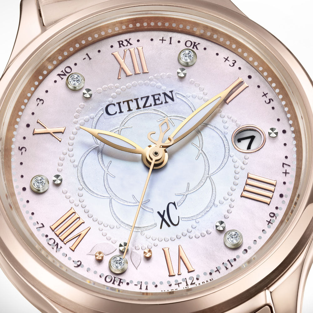 <先行予約受付中/2025年11月6日発売予定>CITIZEN xC hikari collection カメリア(椿) ES9498-69N 世界限定1,300本 シチズン クロスシー 腕時計 レディース
