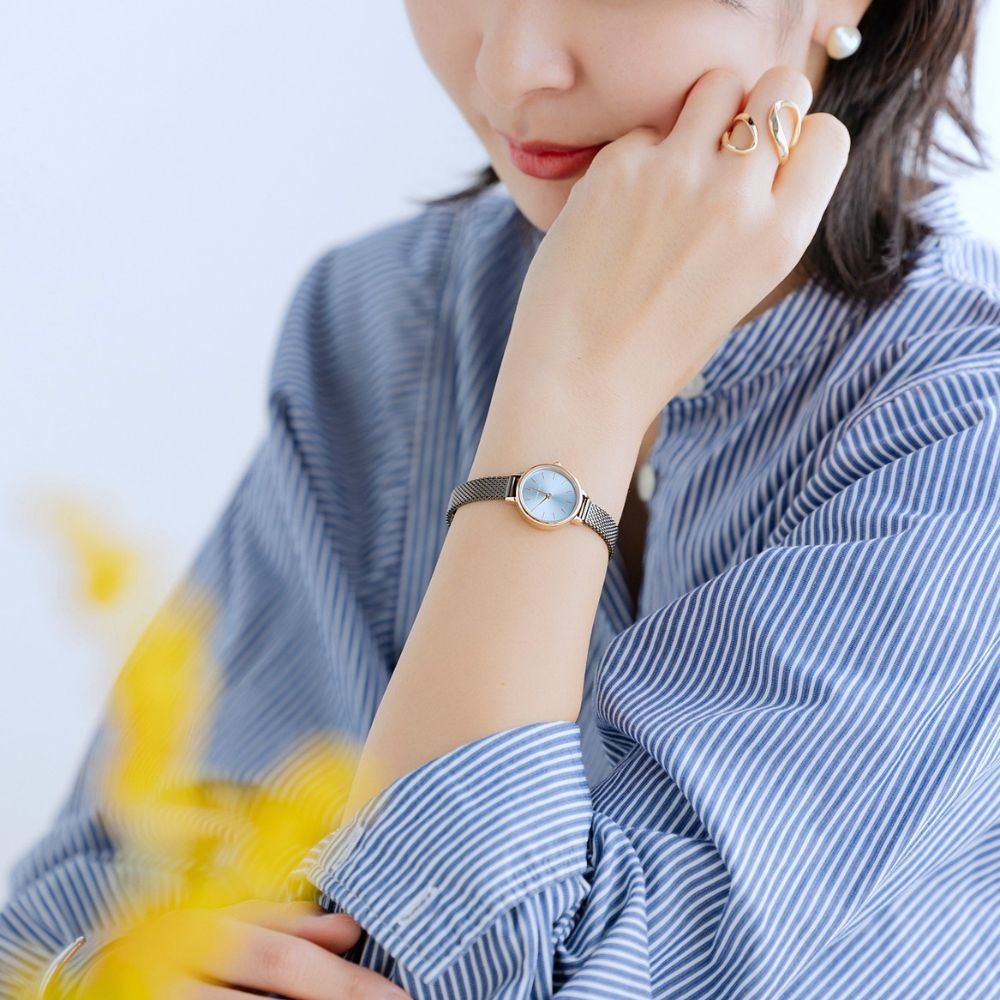 BERING Ladies Classic Mini Ice Blue 11022-368 ベーリング 腕時計 レディース