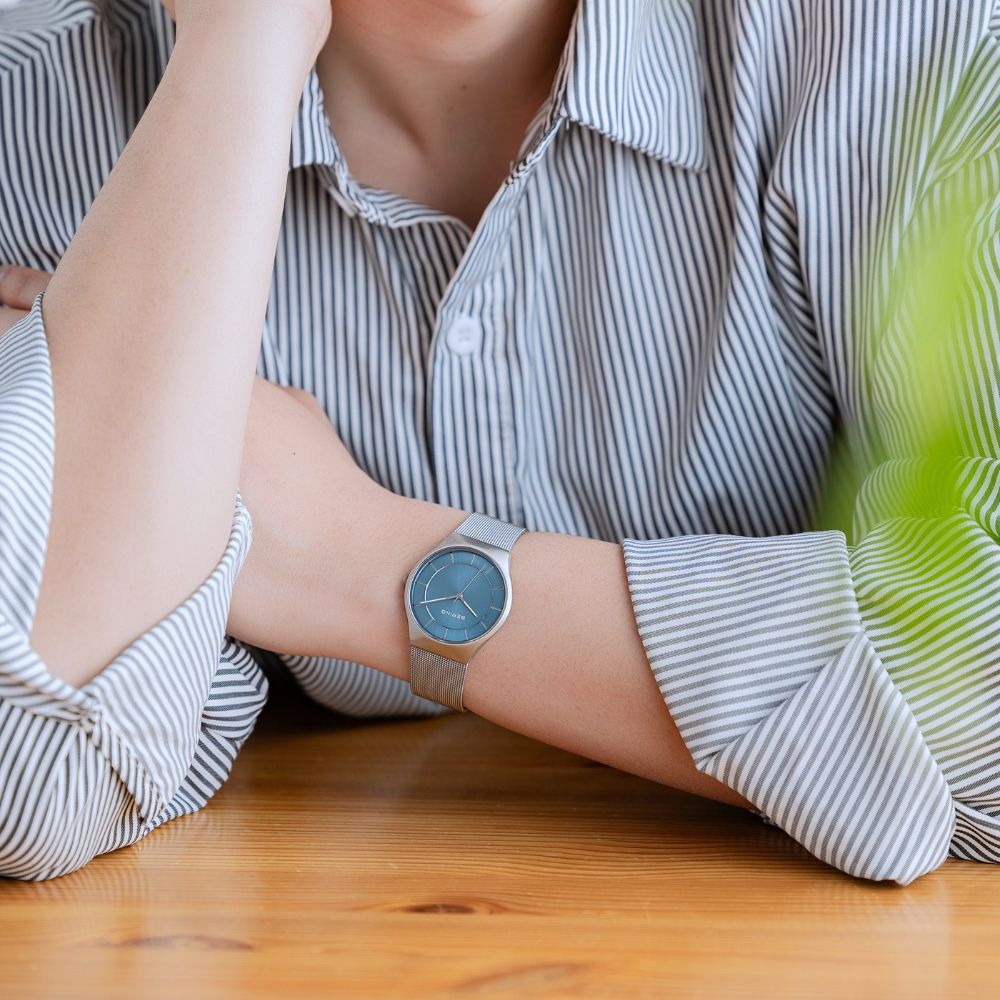 BERING Classic Scandinavian Ice Blue 11935-007 ベーリング 腕時計 メンズ
