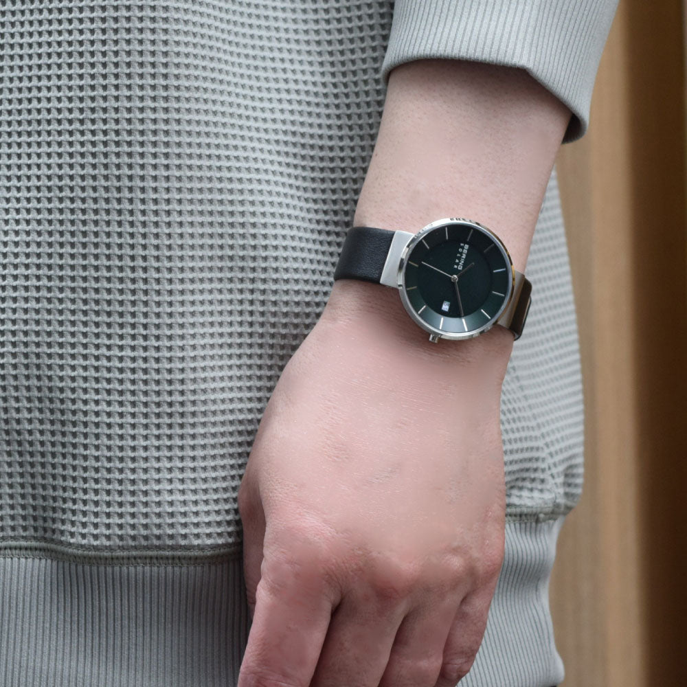 BERING Unisex Scandinavian Solar Deep green 14639-409 ベーリング 腕時計