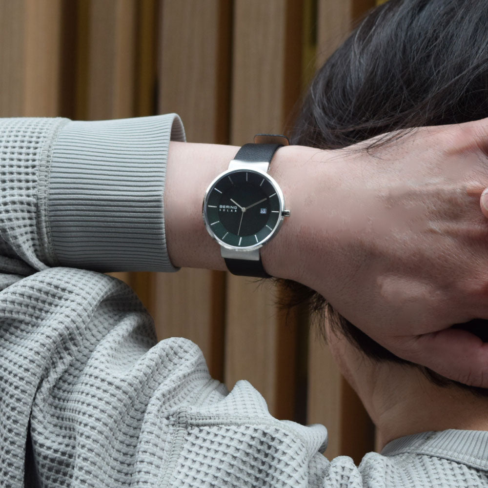 BERING Unisex Scandinavian Solar Deep green 14639-409 ベーリング 腕時計