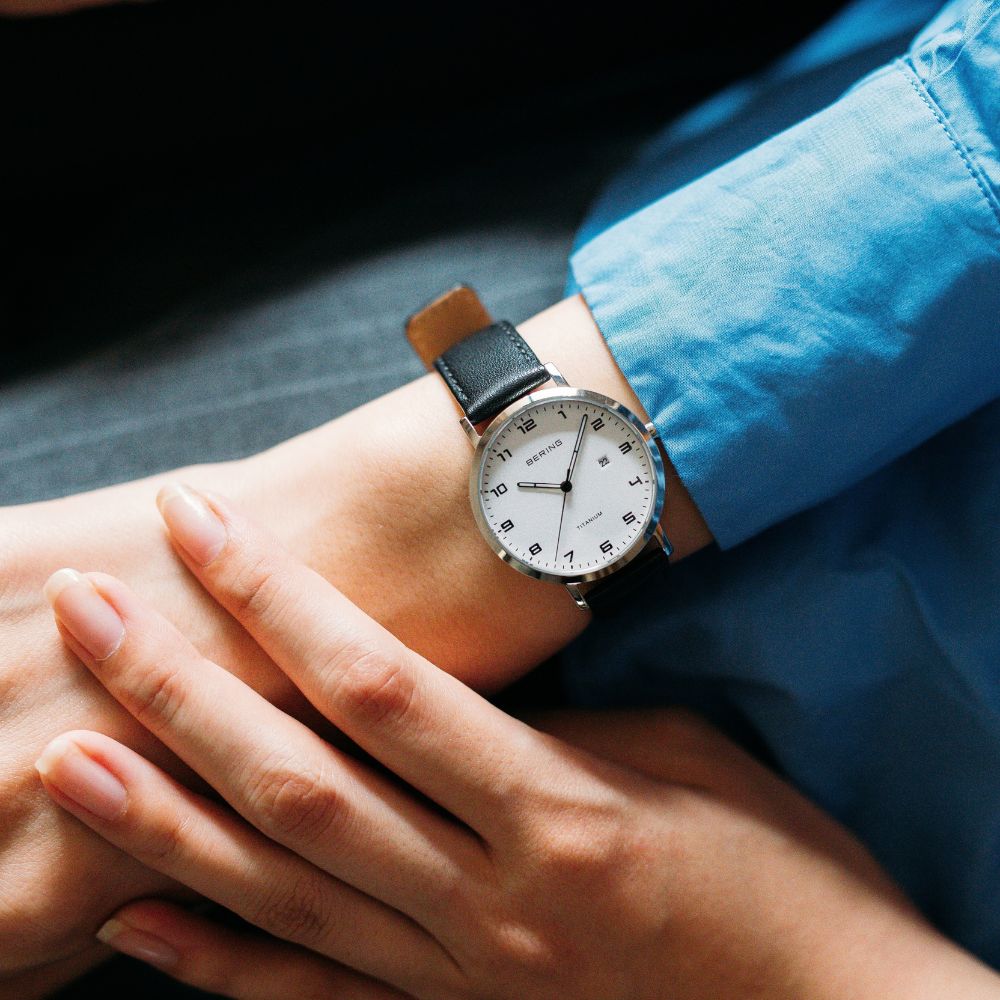 BERING Air Titanium Collection 2026 in Autumn 18634-404 ベーリング 腕時計 レディース