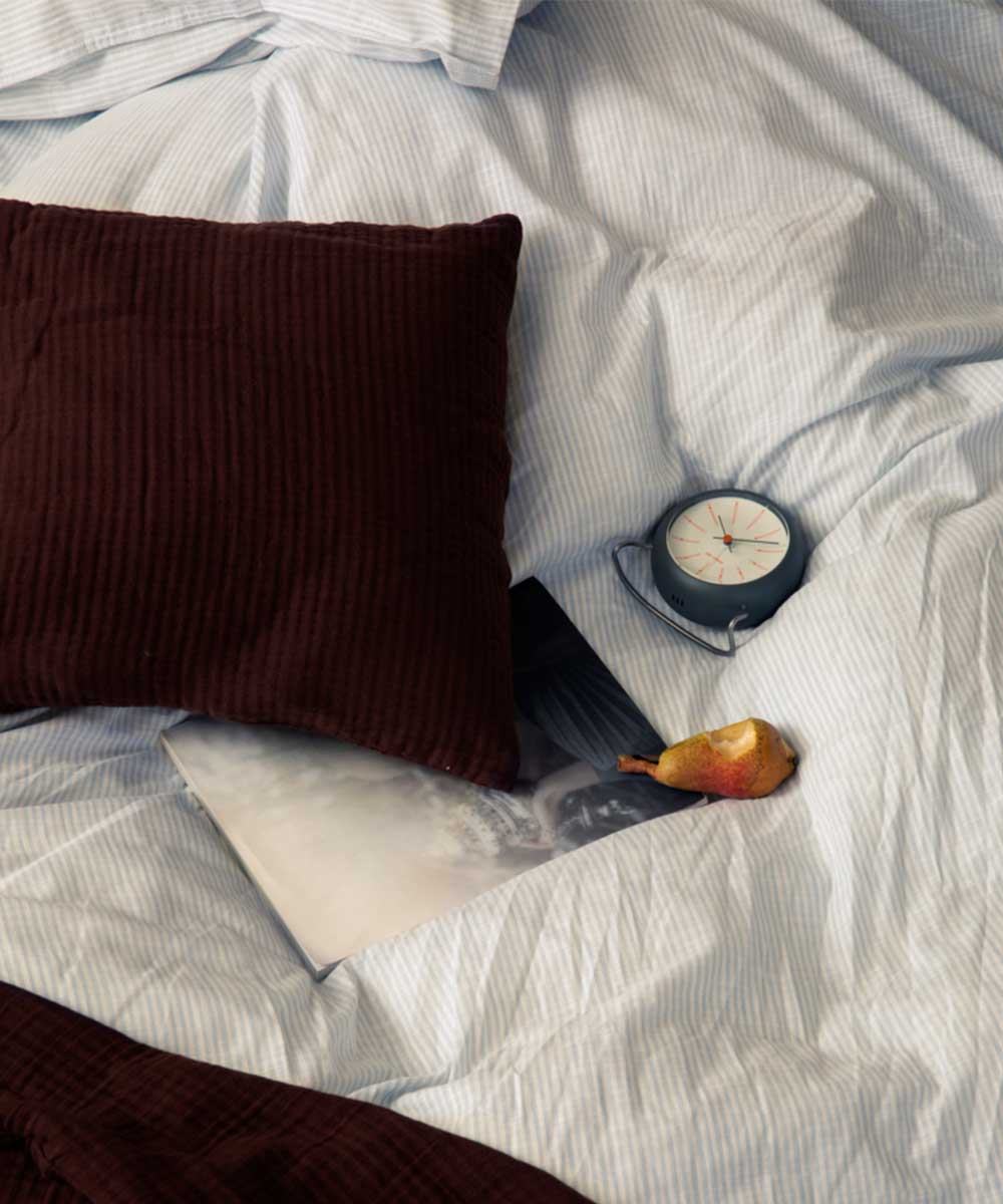 ARNE JACOBSEN Table Clock Bankers GRAY AJ43694 アルネヤコブセン 置き時計