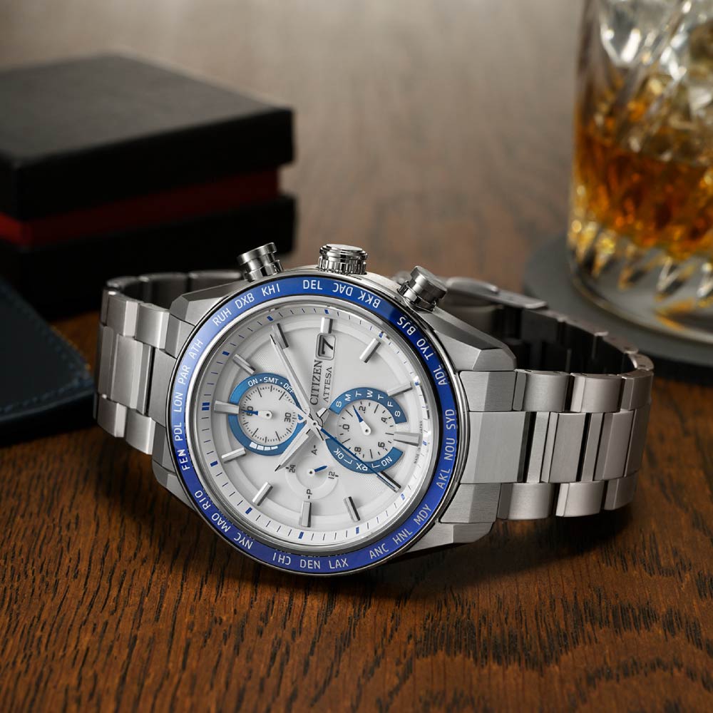 ＜2026年10月8日発売＞CITIZEN ATTESA ACT Line AT8296-53A Ring Sapphire Bezel Blue White シチズン アテッサ アクトライン 腕時計 メンズ
