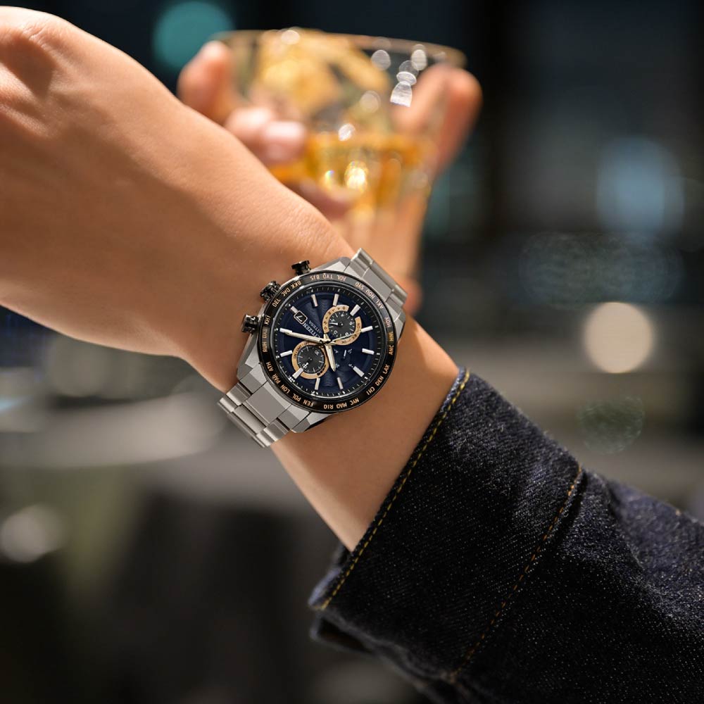 ＜2026年10月8日発売＞CITIZEN ATTESA ACT Line AT8297-51L Ring Sapphire Bezel Pink Navy シチズン アテッサ アクトライン 腕時計 メンズ