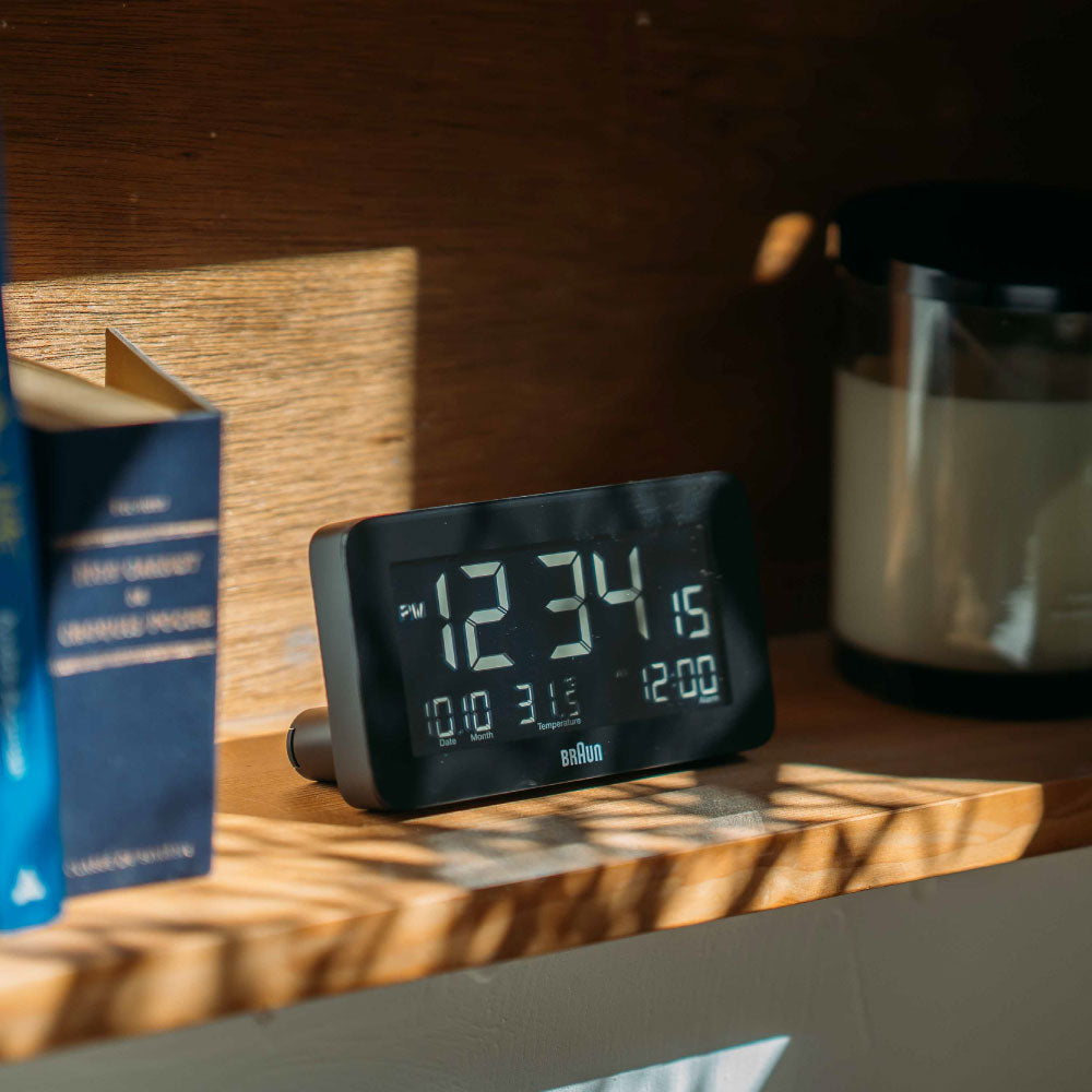 ＜2026年5月下旬入荷より順次発送＞BRAUN Digital Alarm Clock BC10B ブラウン 時計 置き時計 卓上時計 インテリア時計 デジタルクロック