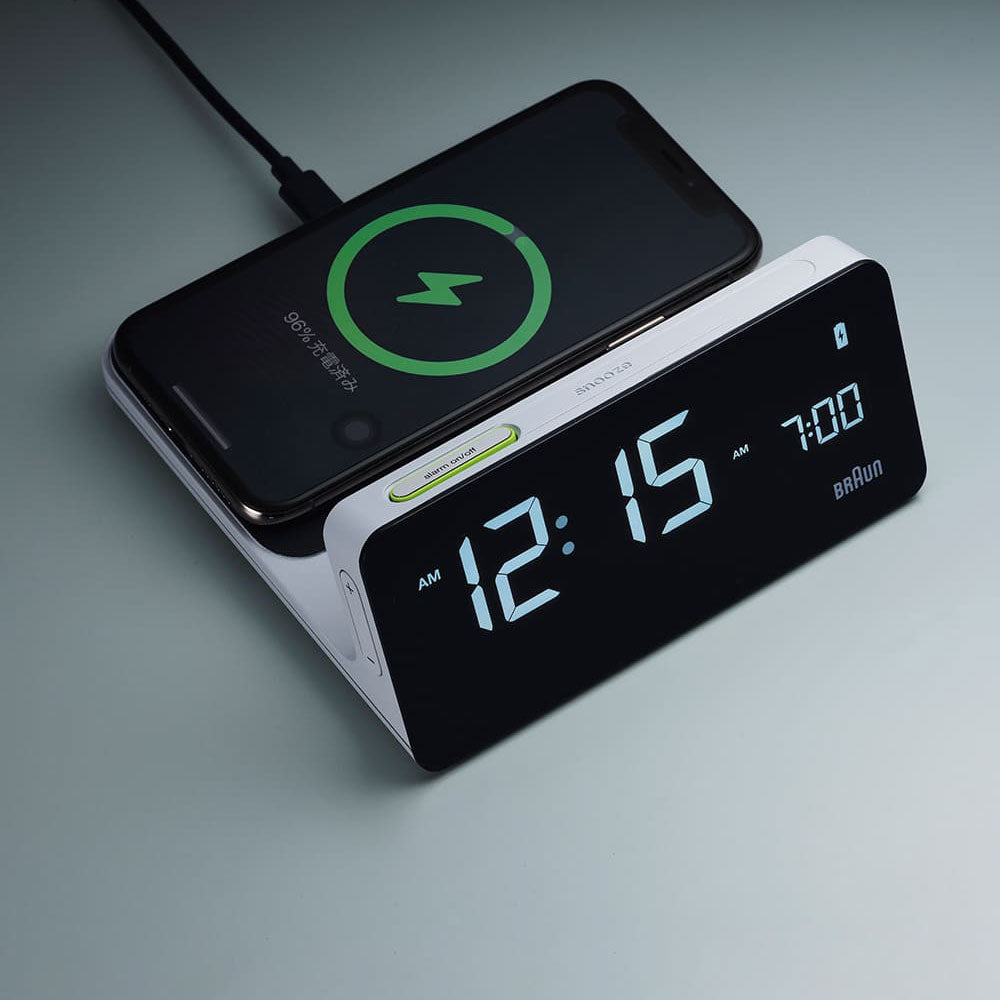 BRAUN Digital Alarm Clock BC21G ブラウン 時計 置き時計 Qiワイヤレス充電 卓上時計 インテリア時計 デジタルクロック