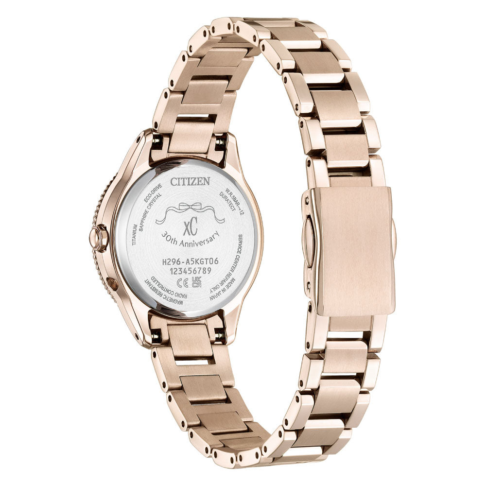 ＜2026年8月6日発売＞CITIZEN xC daichi collection 30th Anniversary EE1004-81N 世界限定1,300本 シチズン クロスシー 30周年記念 アニバーサリー シチズン 腕時計 レディース