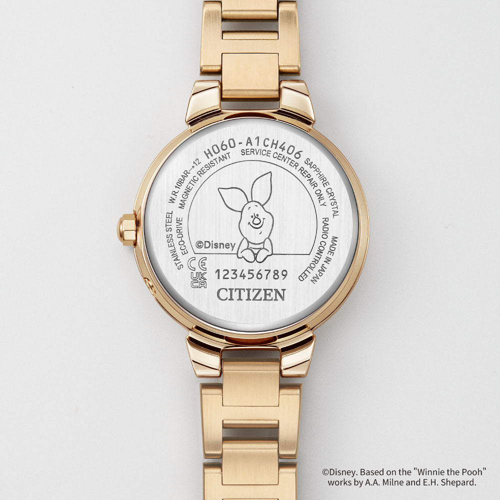＜2026年8月6日発売＞CITIZEN xC Disney Collection 『くまのプーさん』 ES9432-75N 限定モデル シチズン クロスシー ディズニー 腕時計 レディース