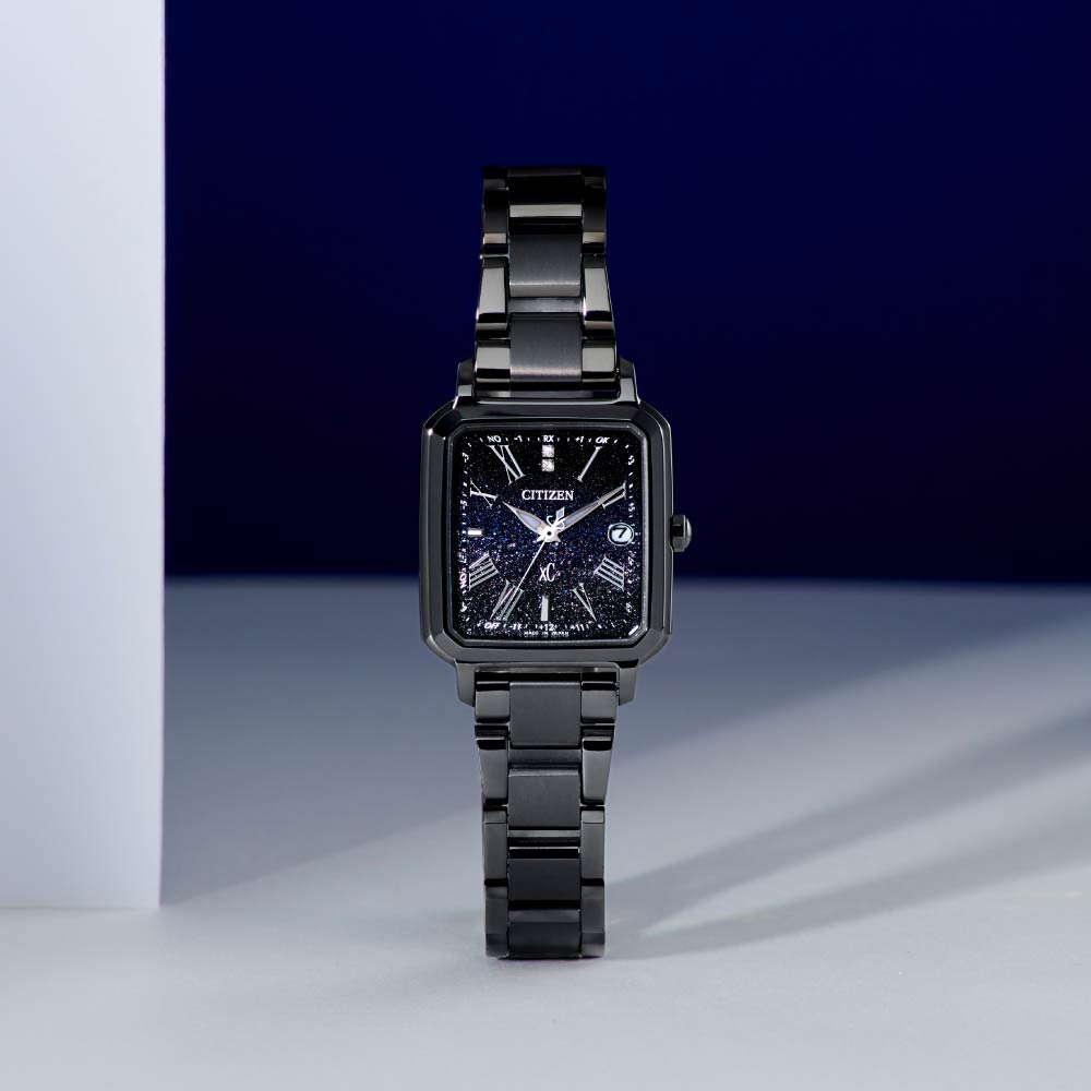 ＜2026年10月8日発売＞CITIZEN xC basic collection ES9504-68E クロスシー30周年記念限定モデル 世界限定1,400本シチズン クロスシー 腕時計 レディース 30周年アニバーサリー